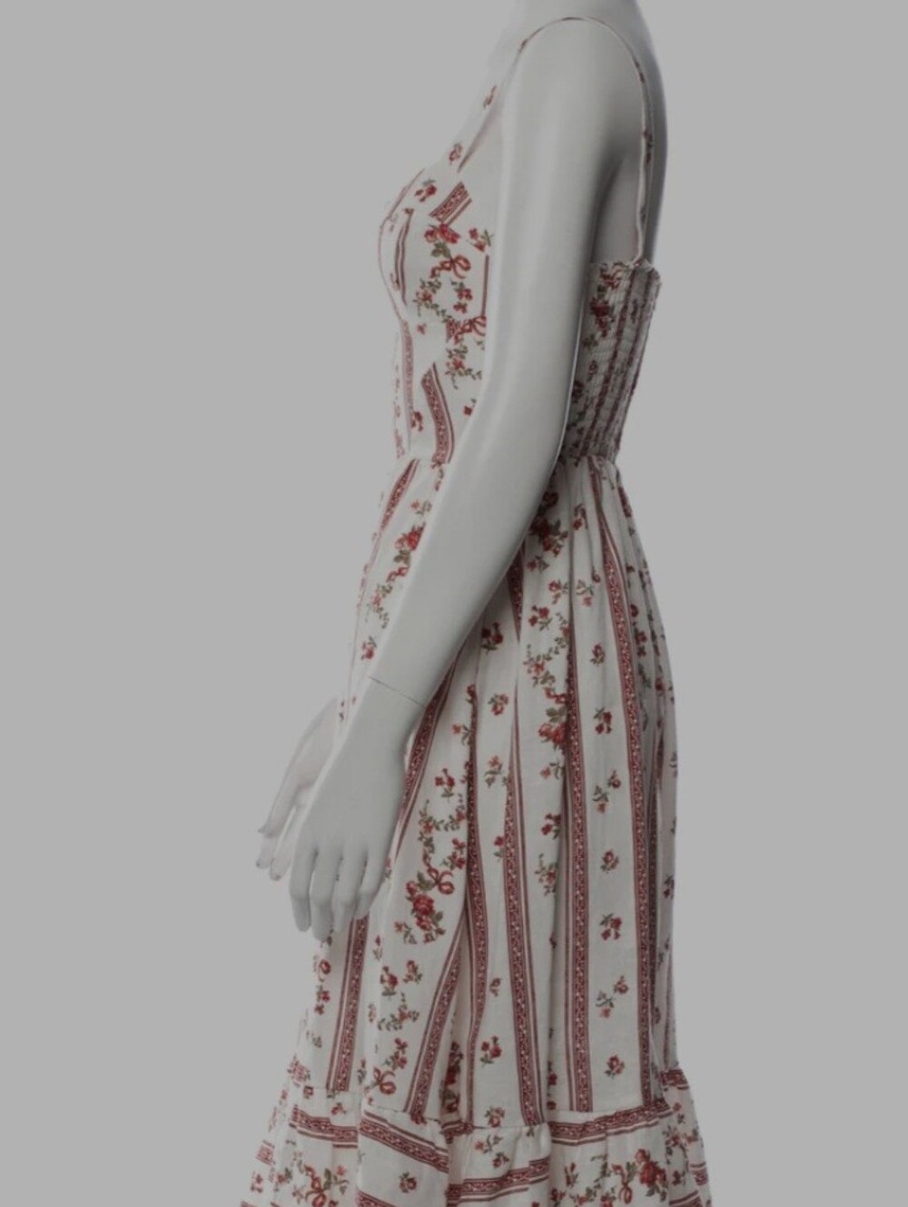 ISO Reformation Dolci Dress in Vienna Size 8, 10, or 12 - Picture 3 of 3